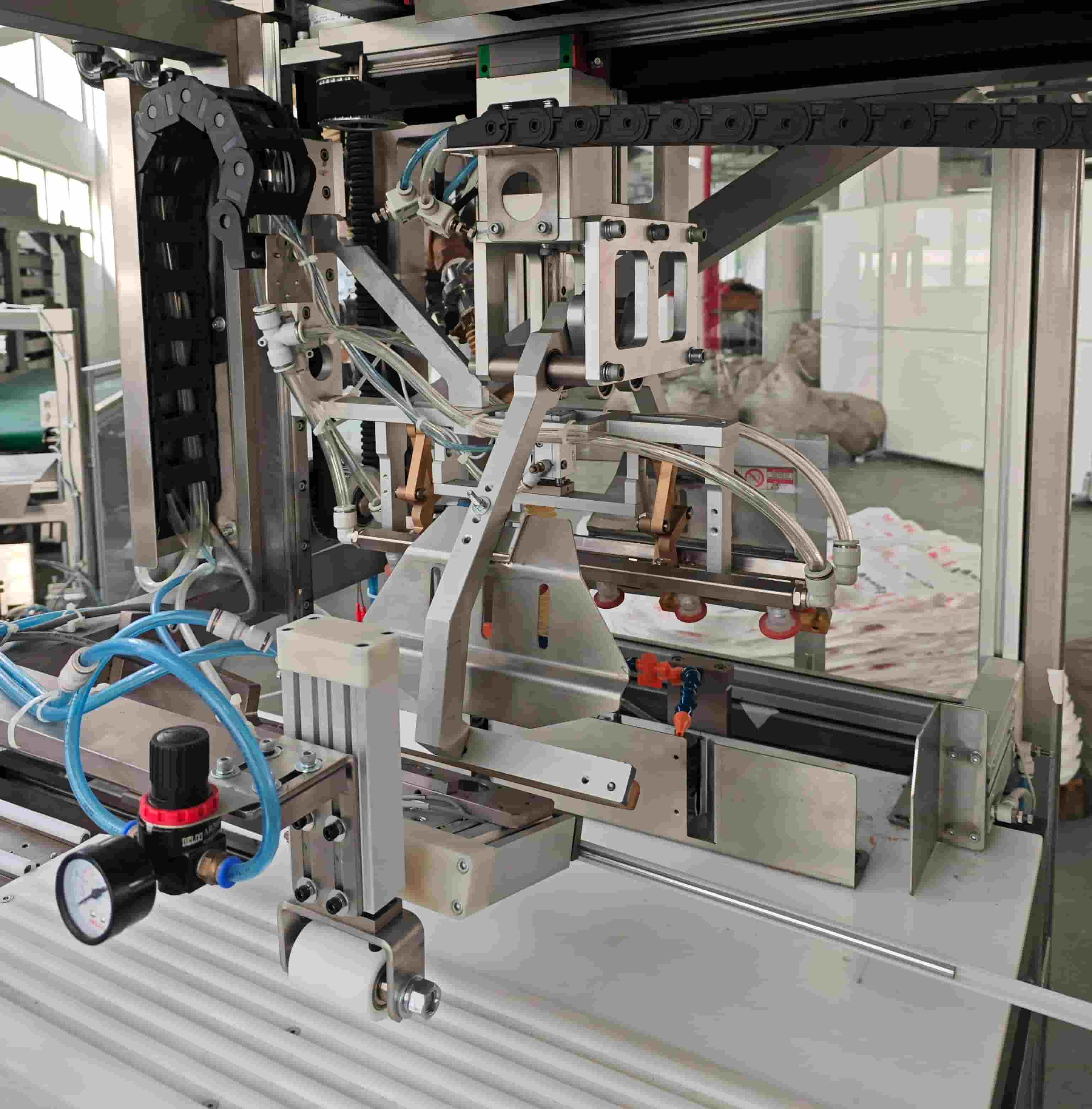 cement bag pouch spout inserter intelligent equipment
