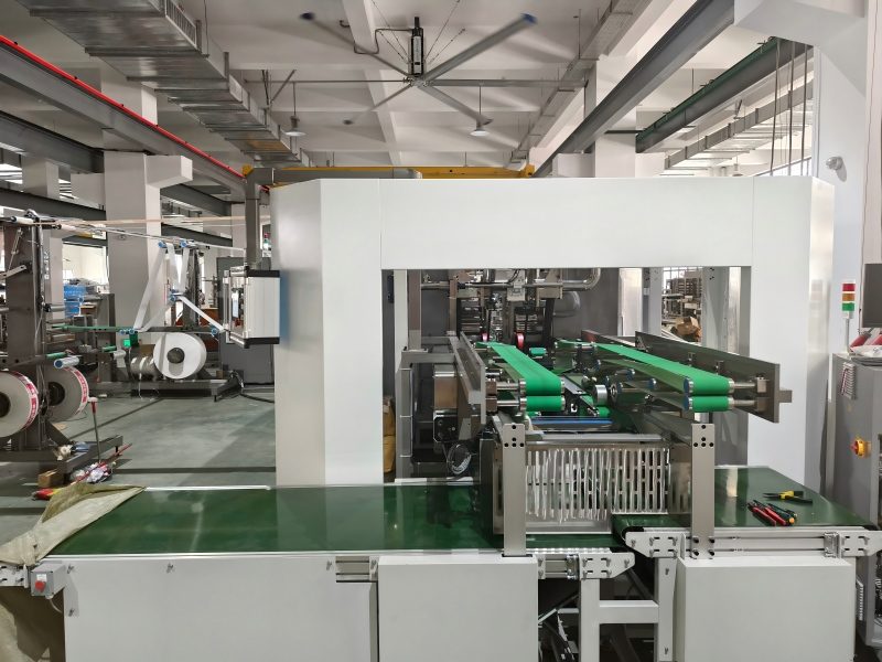 Máy làm túi van FK008: Định nghĩa lại tiêu chuẩn về hiệu quả và độ chính xác trong sản xuất túi.