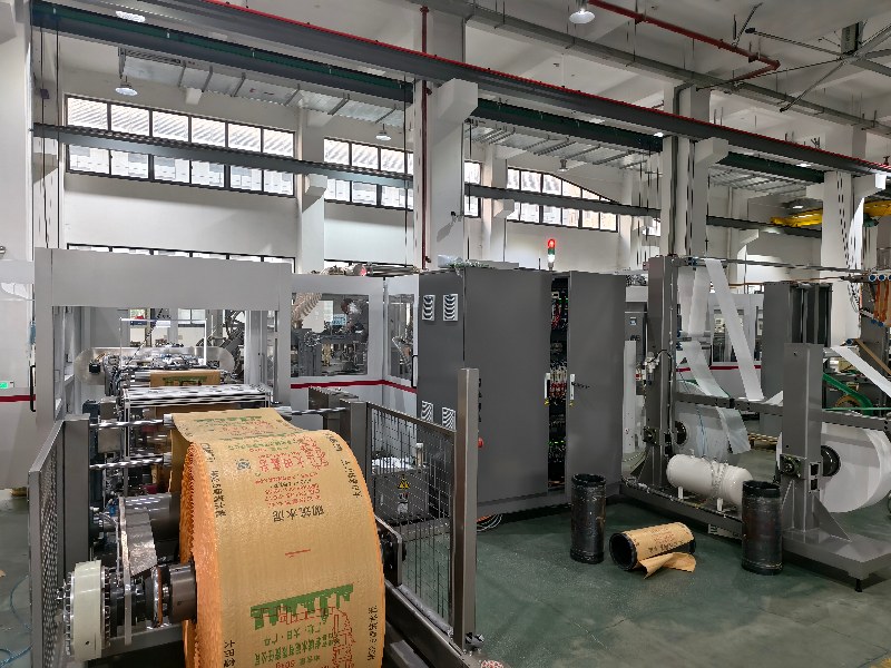 Bắt đầu một hành trình mới, mang lại may mắn cùng những chiếc túi của bạn! Máy làm túi của Tập đoàn Xiamen Gachn giúp bạn nắm bắt cơ hội thị trường bao bì năm 2026.